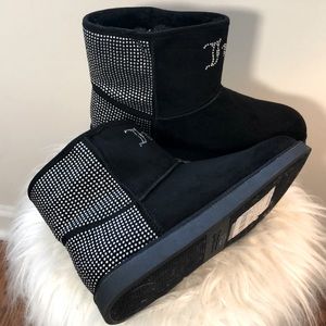 JUICY COUTURE | Womens Juicy Couture Rhinestone Black Ankle Height Boots, Size 7